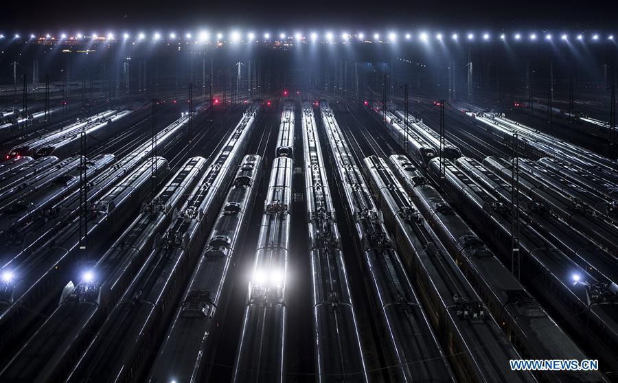 CHINA-WUHAN-HIGH-SPEED TRAIN-SPRING FESTIVAL-PREPARATION (CN)