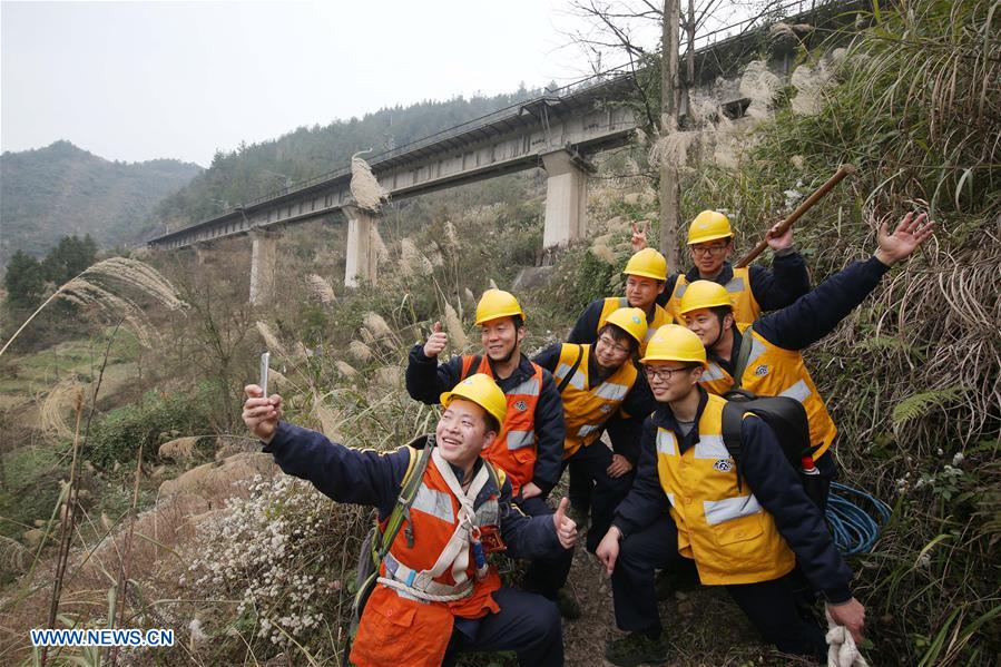 #CHINA-CHONGQING-RAILWAY-WORKER (CN)