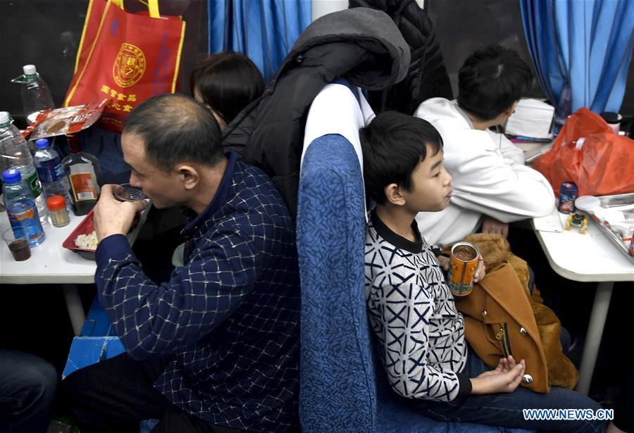 CHINA-CHENGDU-MIGRANT WORKERS-SPRING FESTIVAL-TRAVEL RUSH(CN)