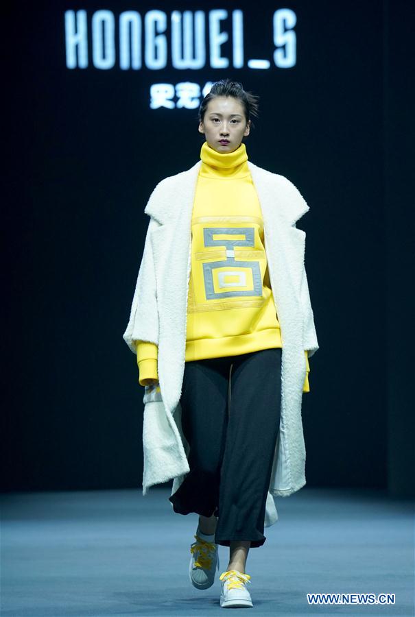 CHINA-BEIJING-FASHION WEEK-SHI HONGWEI (CN)