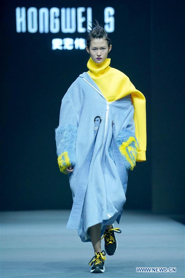 CHINA-BEIJING-FASHION WEEK-SHI HONGWEI (CN)