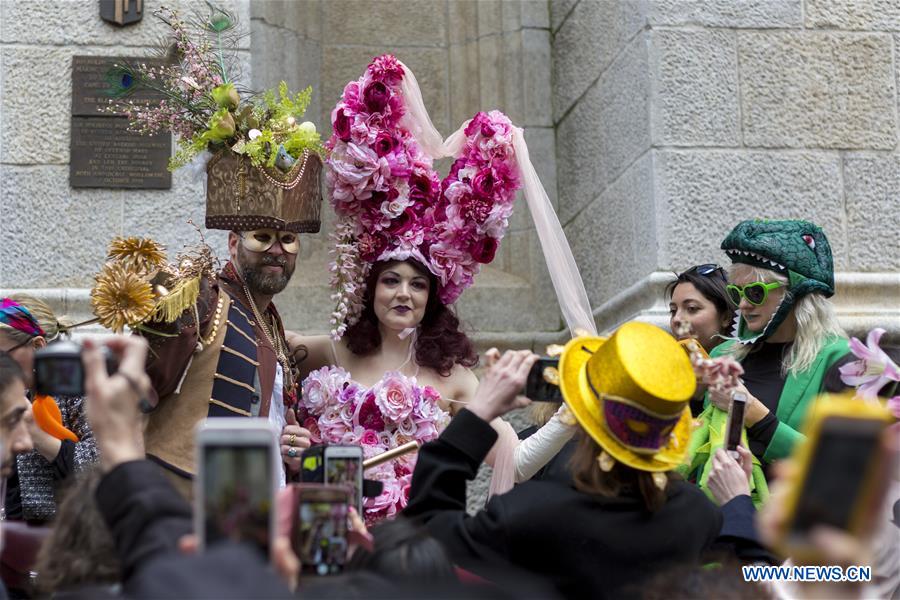 U.S.-NEW YORK-EASTER-BONNET-PARADE