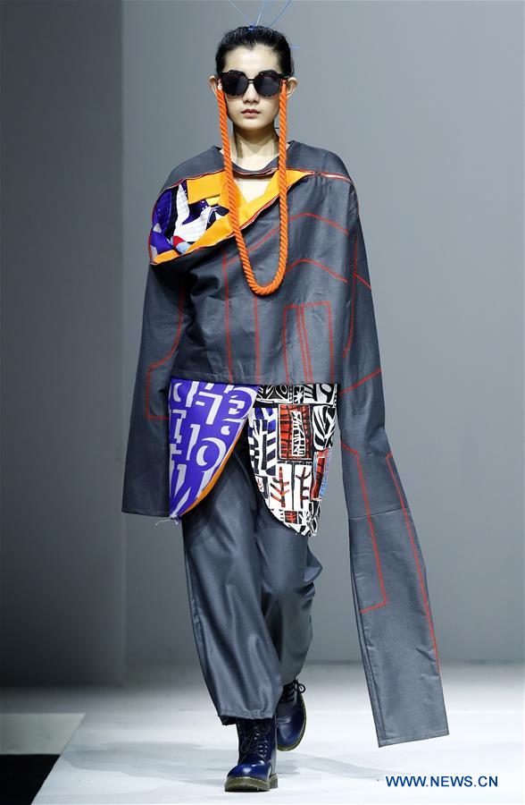 CHINA-BEIJING-GRADUATE FASHION WEEK (CN)