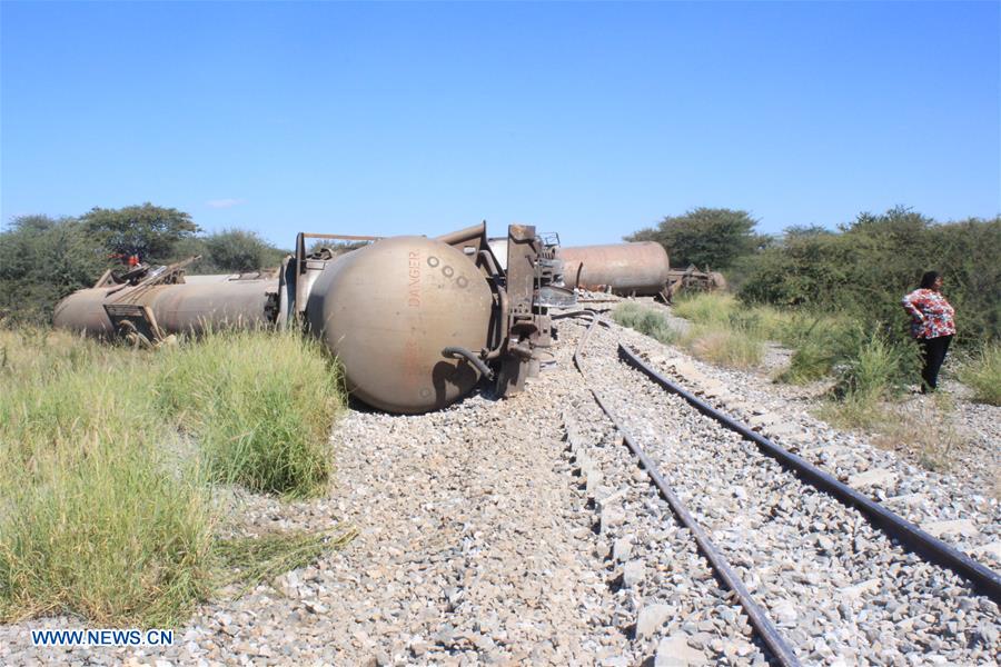 NAMIBIA-OTJIWARONGO-TRAIN-DERAILING