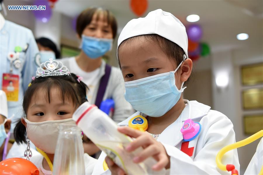 CHINA-CHONGQING-LEUKEMIA-ROLE PLAY (CN)