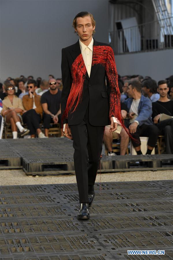 FRANCE-PARIS-MEN'S FASHION WEEK-ALEXANDER MCQUEEN