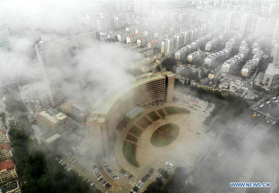 CHINA-SHANDONG-QINGDAO-ADVECTION FOG (CN)