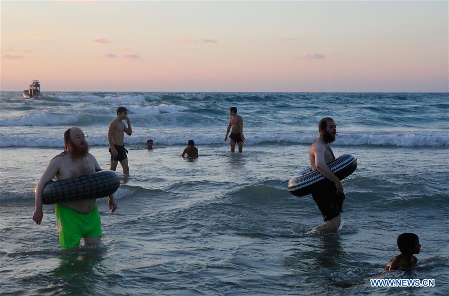 ISRAEL-BAT YAM-BEACH-ORTHODOX JEWS