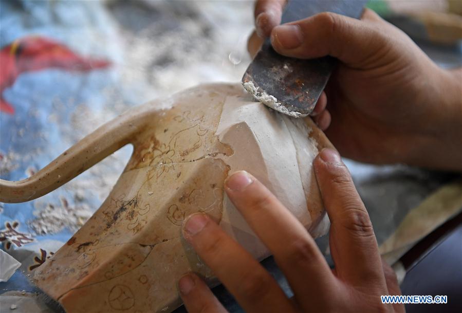 CHINA-JIANGXI-JINGDEZHEN-PORCELAIN-RESTORATION (CN)