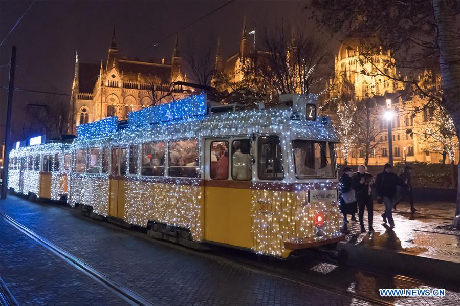 HUNGARY-BUDAPEST-CHRISTMAS LIGHT-TRAM