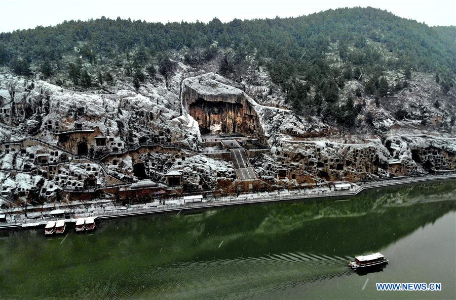 CHINA-HENAN-LONGMEN GROTTOES-SCENERY (CN)