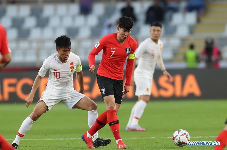 (SP)UAE-ABU DHABI-FOOTBALL-ASIAN CUP-CHN VS KOR