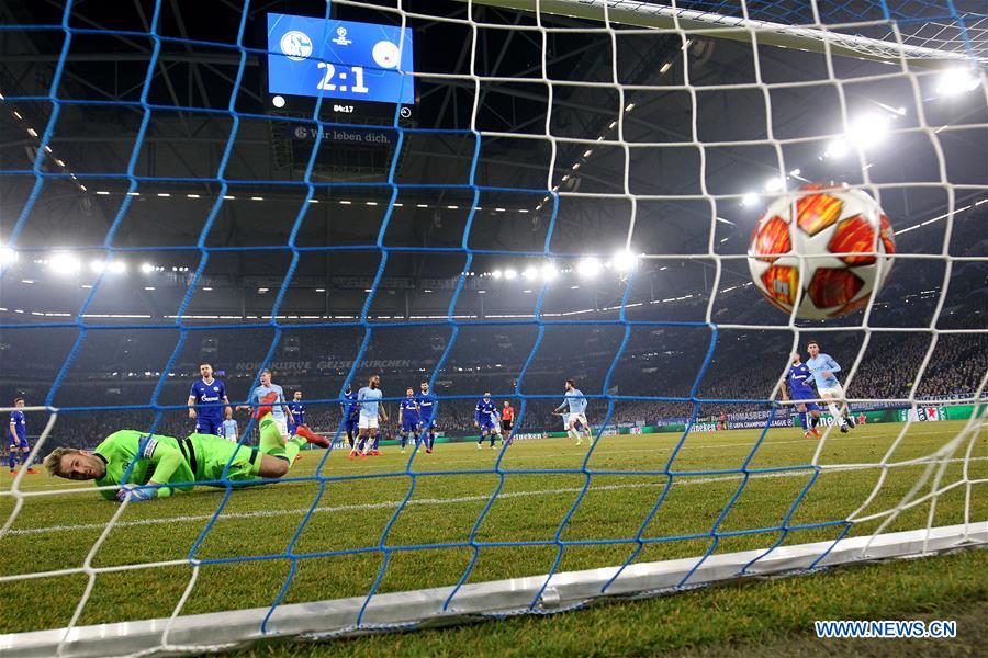 (SP)GERMANY-GELSENKIRCHEN-SOCCER-UEFA-CHAMPIONS LEAGUE-MANCHESTER CITY VS SCHALKE 04