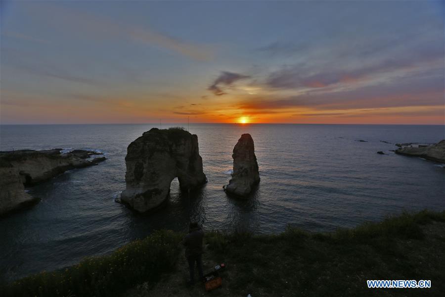 LEBANON-BEIRUT-RAOUCHE ROCKS-SUNSET