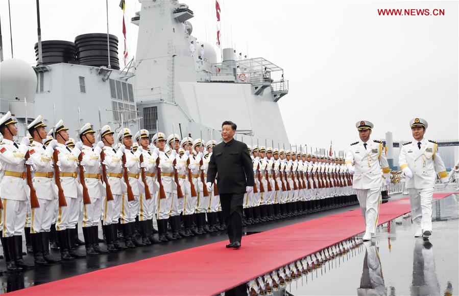 CHINA-QINGDAO-PLA NAVY-XI JINPING-HONOR GUARDS INSPECTION (CN)