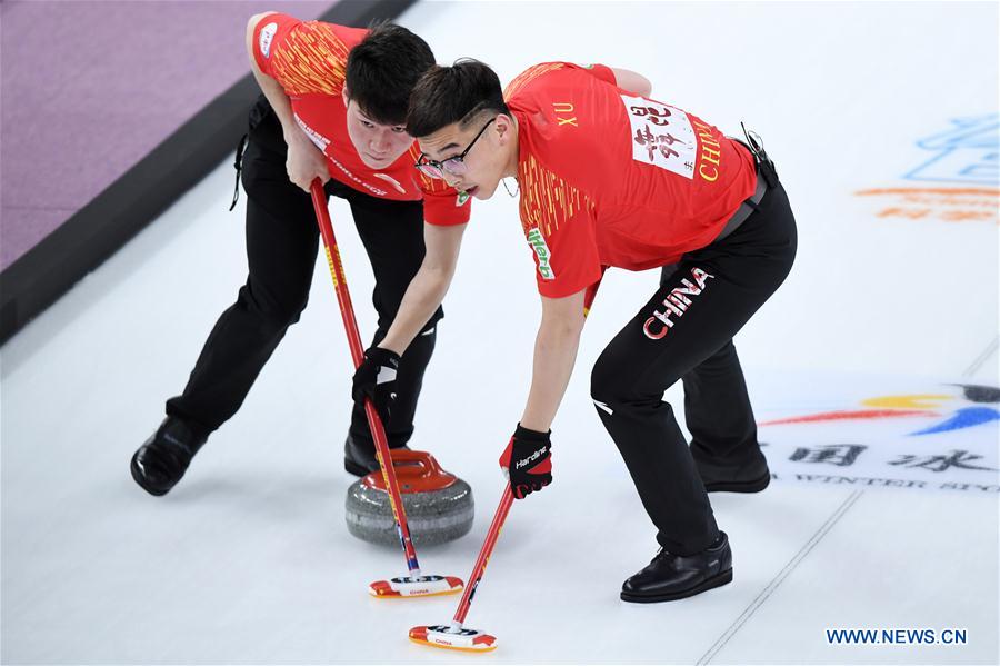 (SP)CHINA-BEIJING-CURLING-WCF WORLD CUP GRAND FINAL-DAY 2