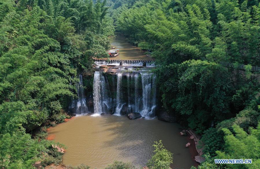 CHINA-GUIZHOU-CHISHUI-WATERFALLS (CN)