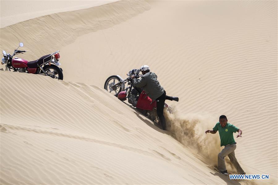 CHINA-XINJIANG-DESERT POPLAR-RANGER (CN)