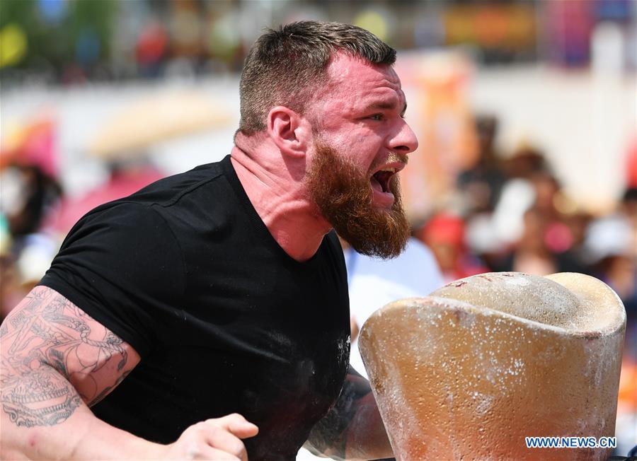 (SP)CHINA-GANSU-DIEBU-STRONGEST MAN COMPETITION