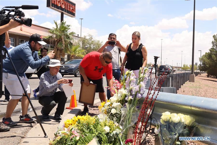 U.S.-TEXAS-EL PASO-MASS SHOOTING-MOURNING