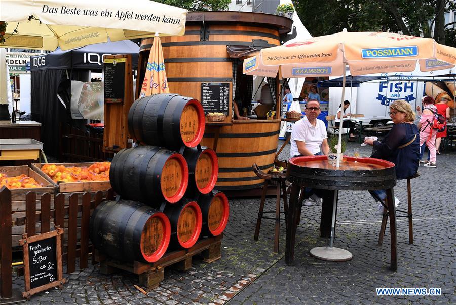 GERMANY-FRANKFURT-APPLE WINE FESTIVAL