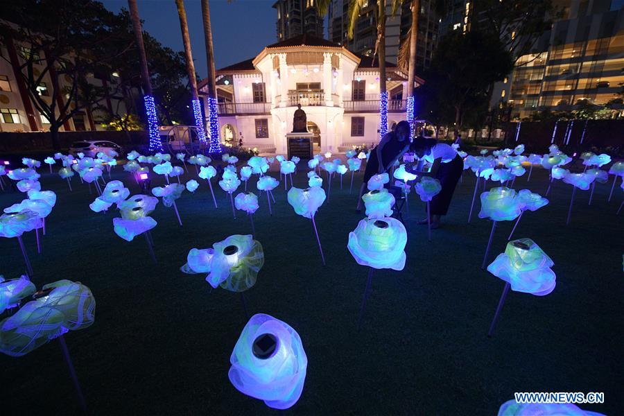 SINGAPORE-MID-AUTUMN FESITVAL-ART INSTALLATION