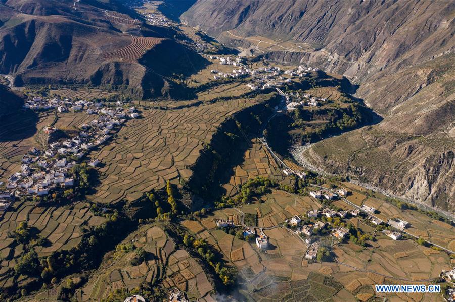 CHINA-SICHUAN-GANZI-RURAL SCENERY (CN)