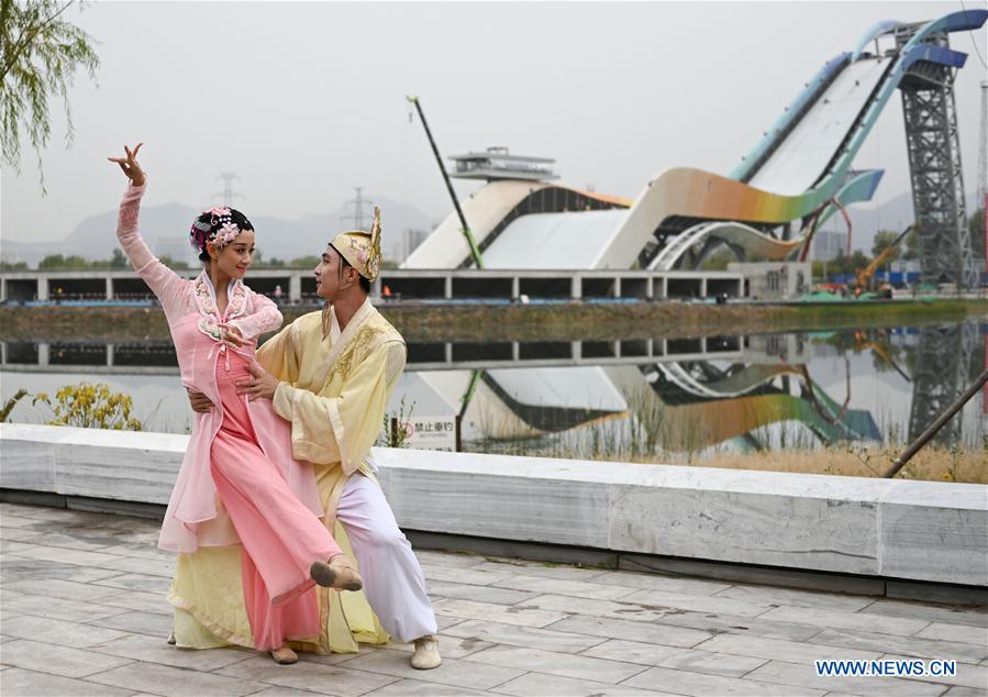 CHINA-BEIJING-DANCE SHOW (CN)