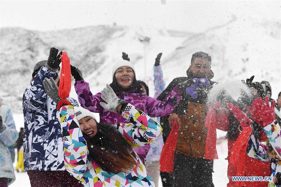 CHINA-XINJIANG-WINTER TOURISM TRADE FAIR-OPEN (CN)