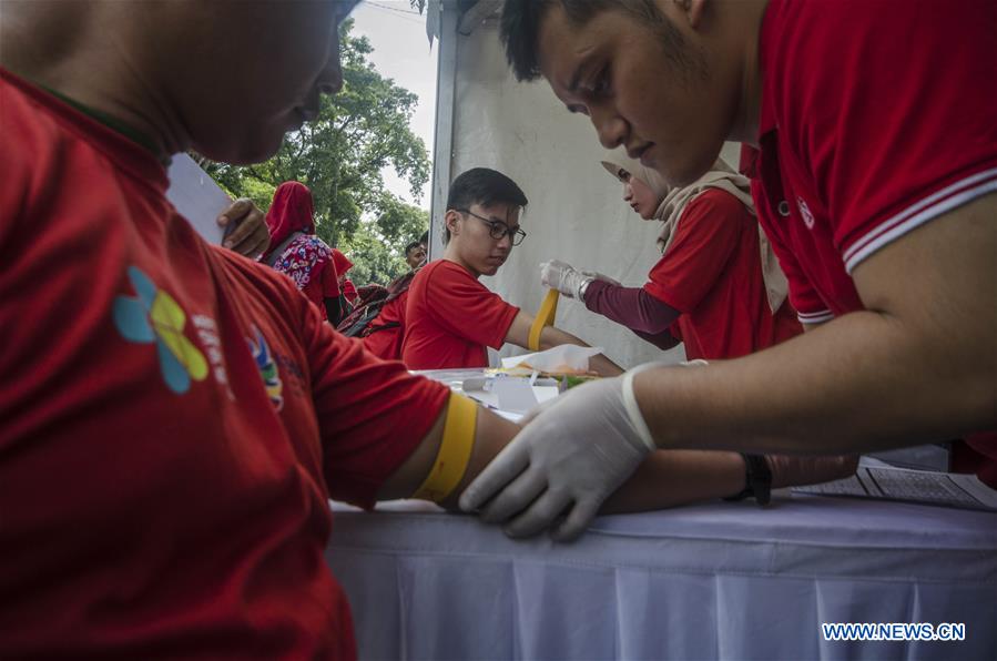 INDONESIA-BANDUNG-WORLD AIDS DAY-CAMPAIGN