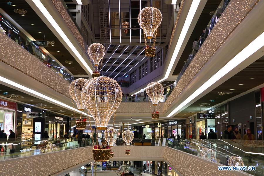 TURKEY-ISTANBUL-CHRISTMAS DECORATION