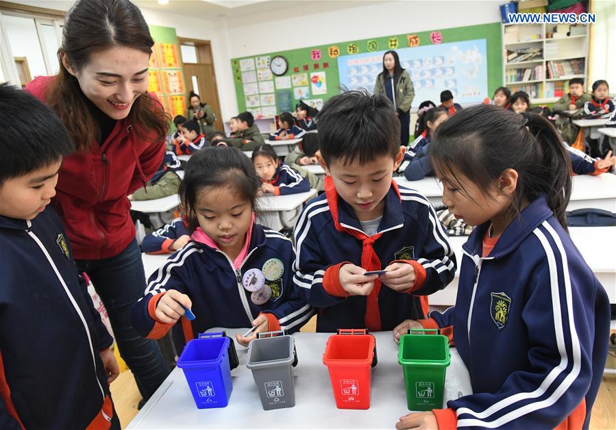 CHINA-SHANDONG-QINGDAO-GARBAGE CLASSIFICATION-PRIMARY SCHOOL (CN)