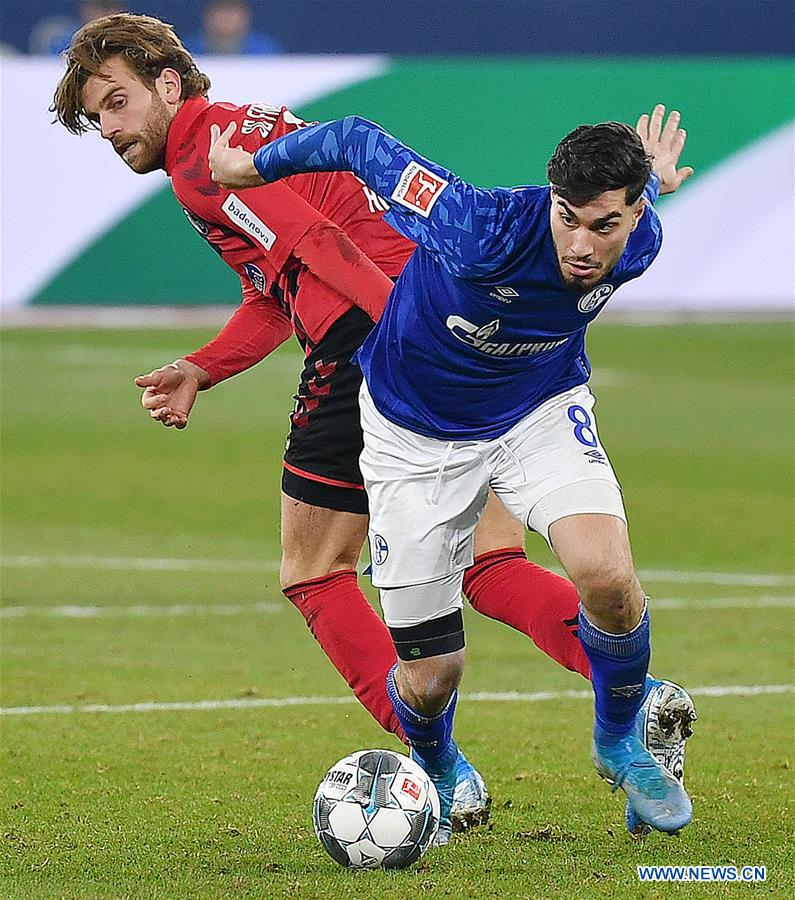 (SP)GERMANY-GELSENKIRCHEN-FOOTBALL-BUNDESLIGA-SCHALKE 04 VS FREIBURG