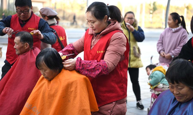 International Volunteer Day marked across China