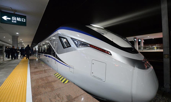 High-speed trains for inter-city transportation put into operation in Hunan