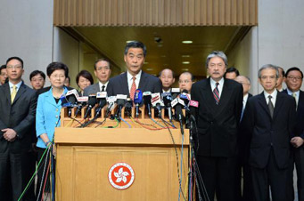 梁振英：支持全國人大常委會(huì)關(guān)于香港普選問題的決定