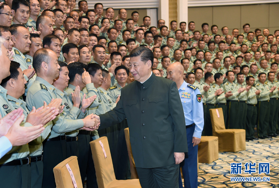 6月22日，正在山西省考察工作的中共中央總書記、國家主席、中央軍委主席習近平在太原接見駐晉部隊師以上領(lǐng)導干部和建制團單位主官。新華社記者 琚振華 攝