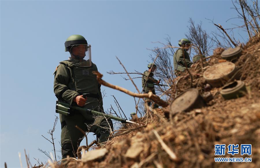 （圖文互動(dòng)）（2）和平年代，離死神最近的人——南部戰(zhàn)區(qū)陸軍云南掃雷大隊(duì)邊境掃雷排爆記事