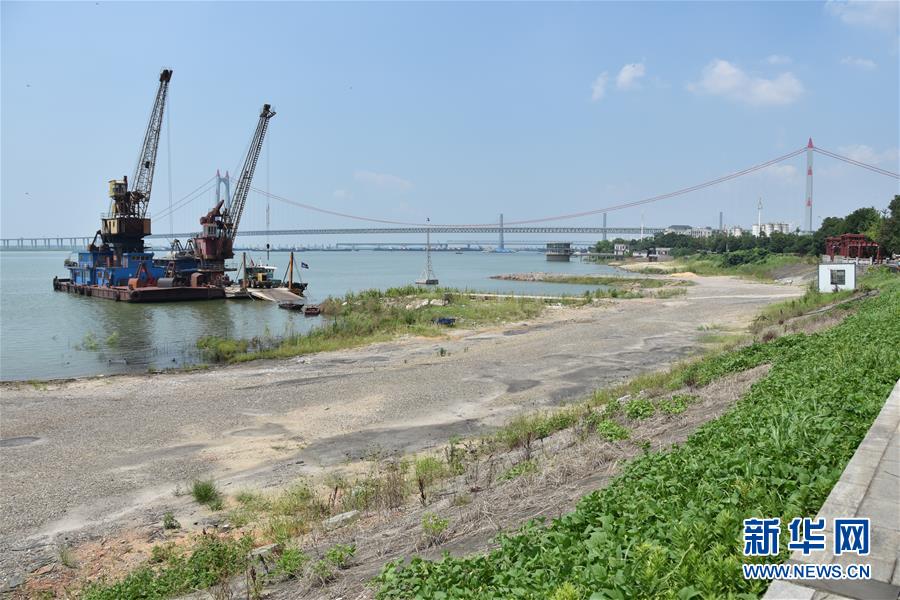 （大江奔流——來自長江經(jīng)濟帶的報道·圖文互動）（2）登岳陽樓，又見“浩浩湯湯”