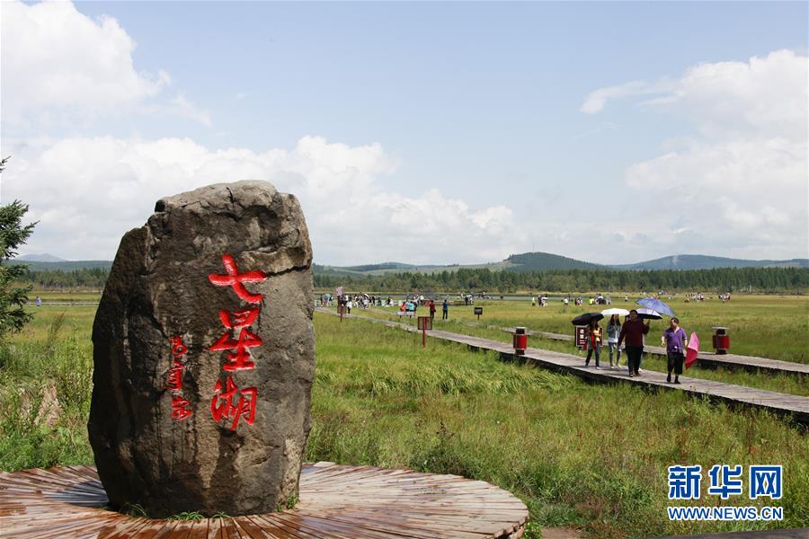 （新華全媒頭條·圖文互動(dòng)）（1）那一抹綠色，走進(jìn)越來(lái)越多人心里——河北塞罕壩續(xù)寫(xiě)新時(shí)代綠色傳奇