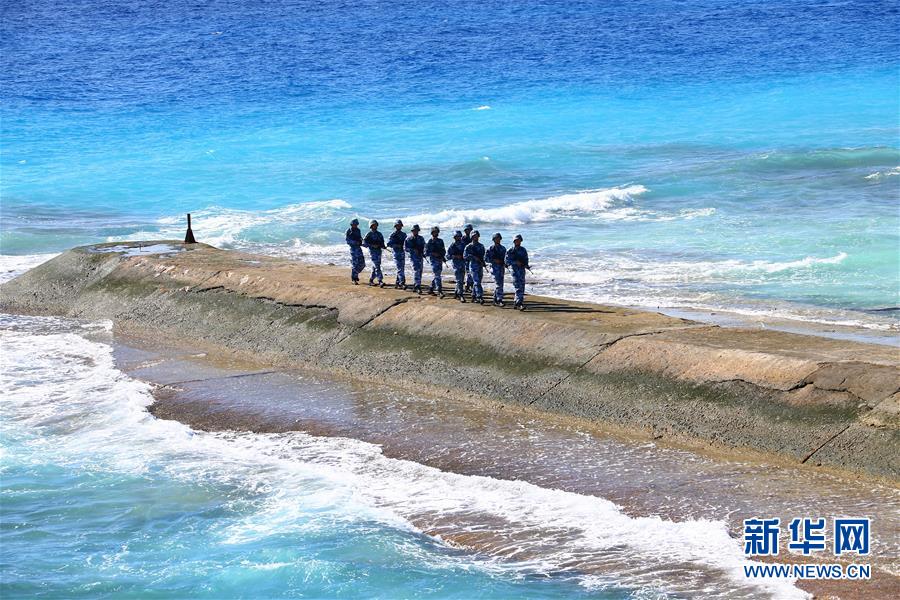 （新華全媒頭條·圖文互動）（10）沿著中國特色強軍之路闊步前進——黨中央、中央軍委領導推進國防和軍隊建設70年紀實