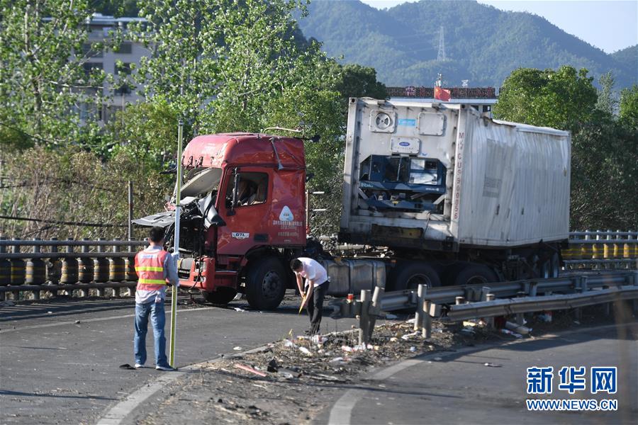 （社會）（2）國務院安委會決定對浙江溫嶺槽罐車爆炸事故查處實行掛牌督辦