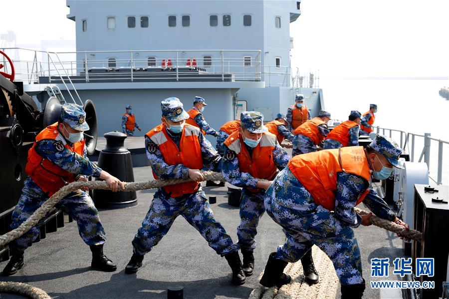 （圖文互動）（1）一份勇敢者的事業(yè)——海軍畢昇艦投身新武器裝備試驗(yàn)記事