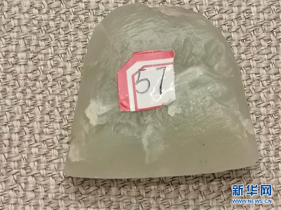 （文化視點(diǎn)·聽文物講故事·圖文互動）（1）豪橫！古人扛著玉斧在羅布泊打獵