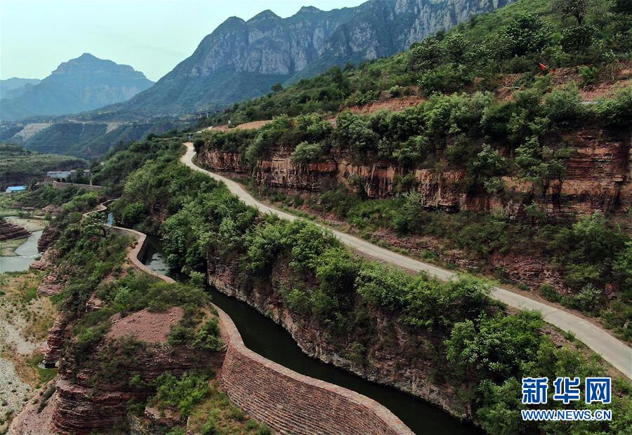 （新華全媒頭條·圖文互動(dòng)）（7）中國(guó)道路越走越寬廣——社會(huì)主義中國(guó)實(shí)踐啟示錄