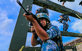 海軍陸戰(zhàn)隊(duì)特種障礙訓(xùn)練，敢來嗎？