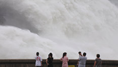 黃河小浪底水庫(kù)控泄防汛