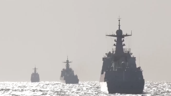 北部戰(zhàn)區(qū)海軍某艦艇訓練中心：聚焦實戰(zhàn)！8艘新型艦艇連續(xù)多天開展海上訓練