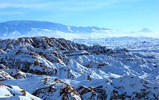 鏡頭帶你走進甘肅張掖平山湖大峽谷 雪后盡顯北國風(fēng)光壯麗美景